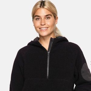 Outdoor Voices Megafleece Coat - Black Size Medium